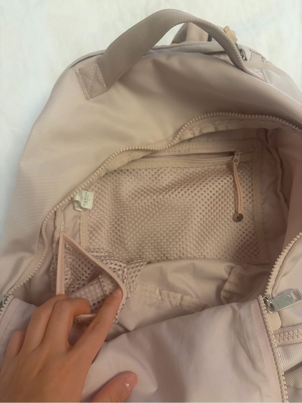Lululemon - City Adventurer Backpack - 17L -
Misty Pink (First Release) !! π©° - Picture 5 of 12